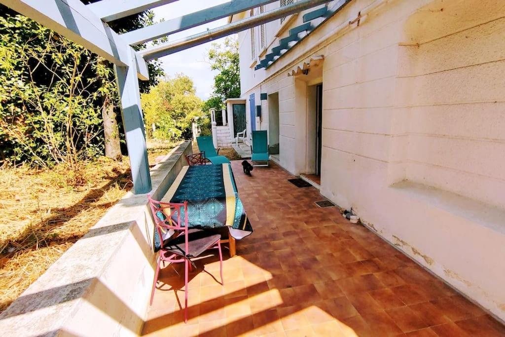 Maison de charme à 200 bord de mer, terrasse, jardin- Lesclesdenicole Le Pradet Eksteriør bilde